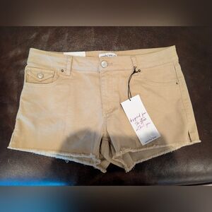 Vanilla Star Y2K Khaki Colored Women's Shorts NWT W30 Size 11 Slight Mark